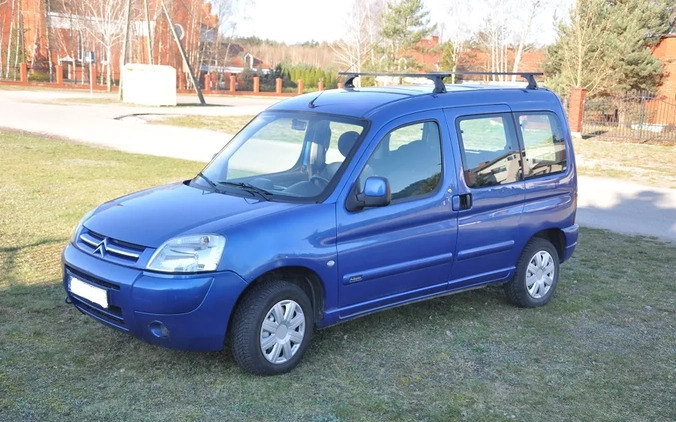 Citroen Berlingo cena 9000 przebieg: 211000, rok produkcji 2006 z Sochaczew małe 46